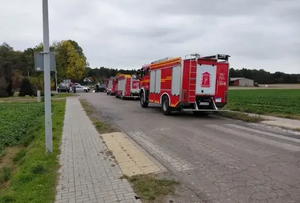 Wypadek dwóch samochodów osobowych w Podzamczu – interweniowały służby