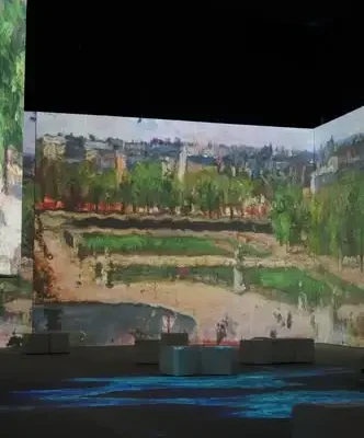 Młodzieżówka Artystyczna z Piask w immersyjnym świecie van Gogha